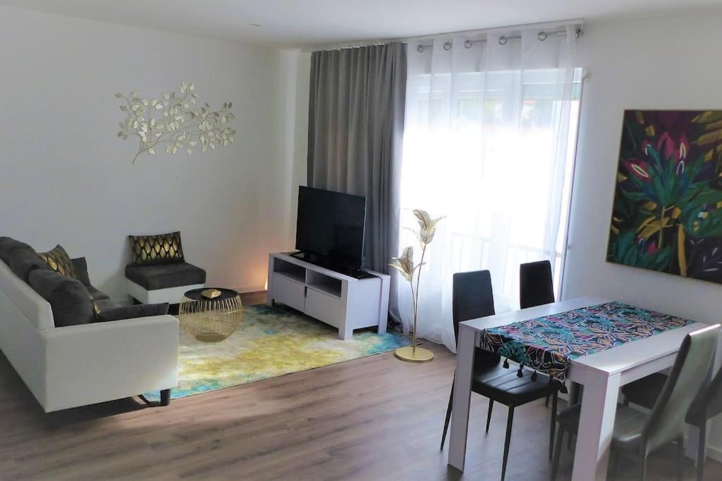 L'Escale N°5 Apartment Tartas Bagian luar foto